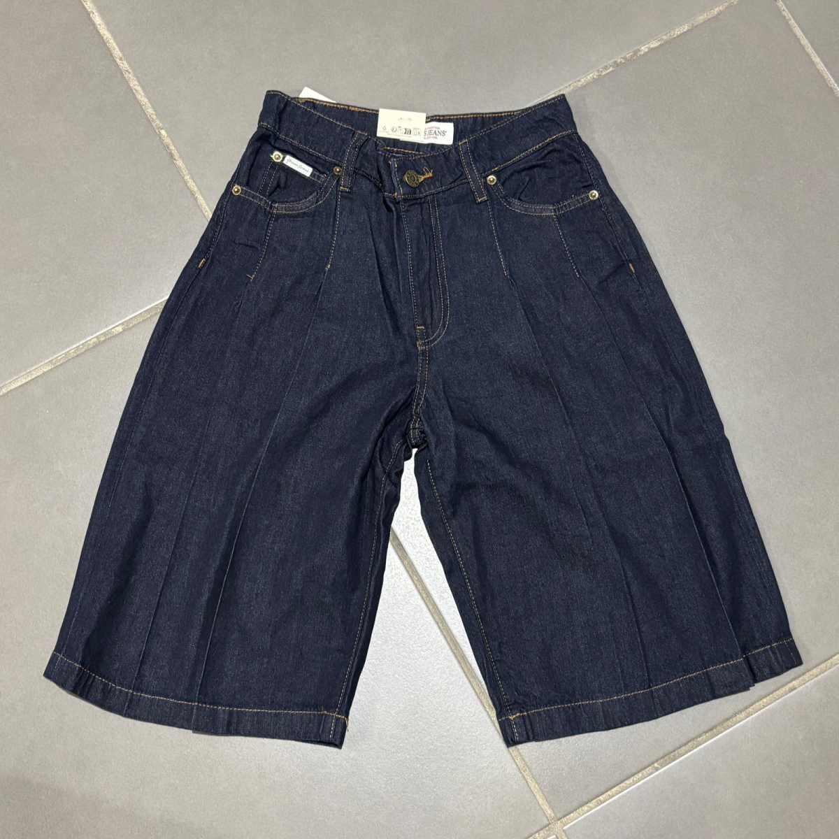 Bermuda Donna Guess W6GDY5D7971 GSMM