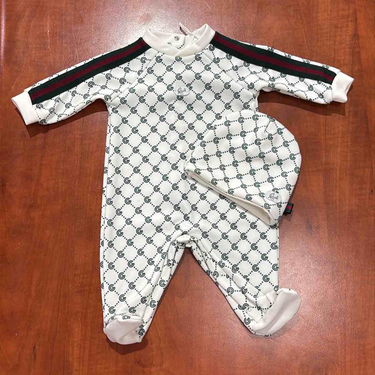 Set Tutina+Berreto Neonato Gabriella Gucci SETG007S
